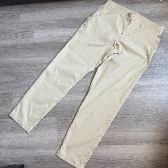 Outdoor Voices Birdie Slim-Fit Straight-Leg Recycled Tech-Twill Golf Trousers - Picture 3 of 11